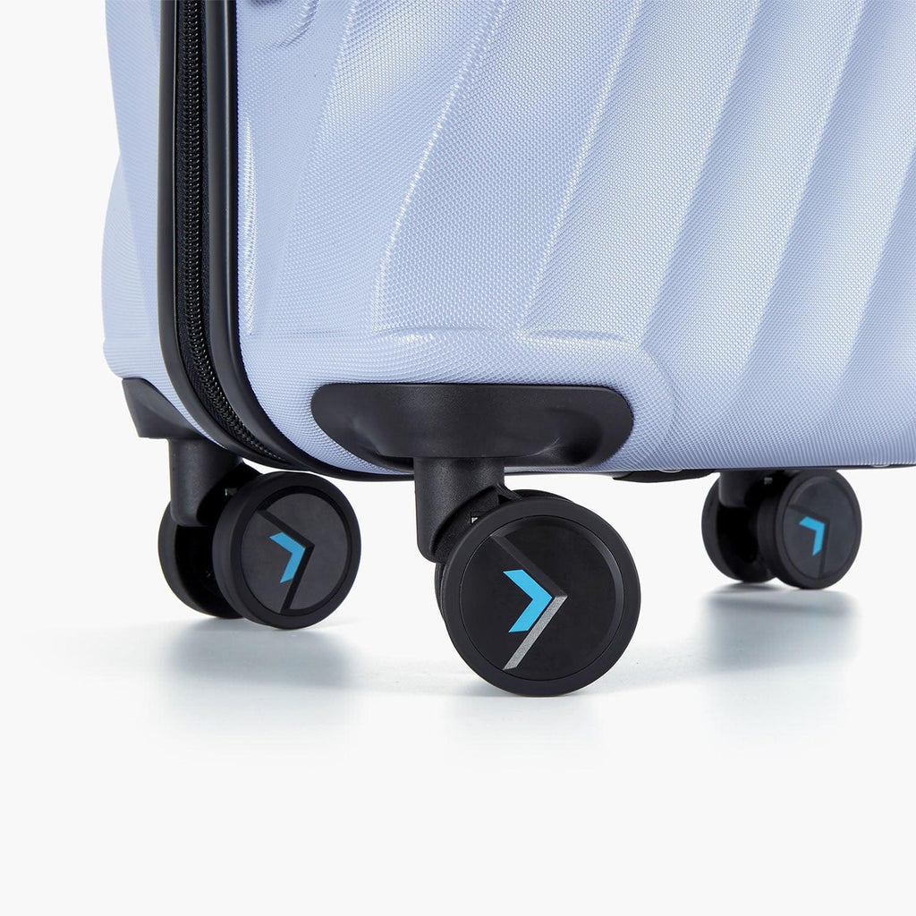 Globetrotter 20" Hardside Rolling Carry-on Stylish Suitcase