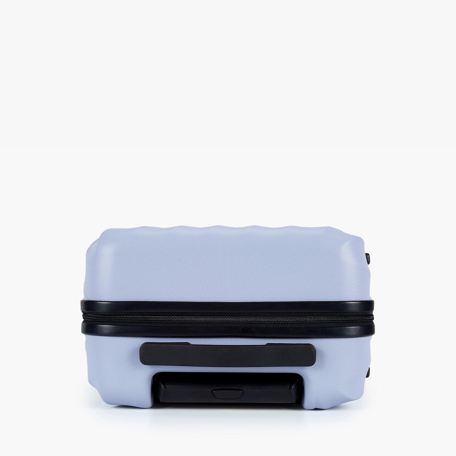 Globetrotter 20" Hardside Rolling Carry-on Stylish Suitcase