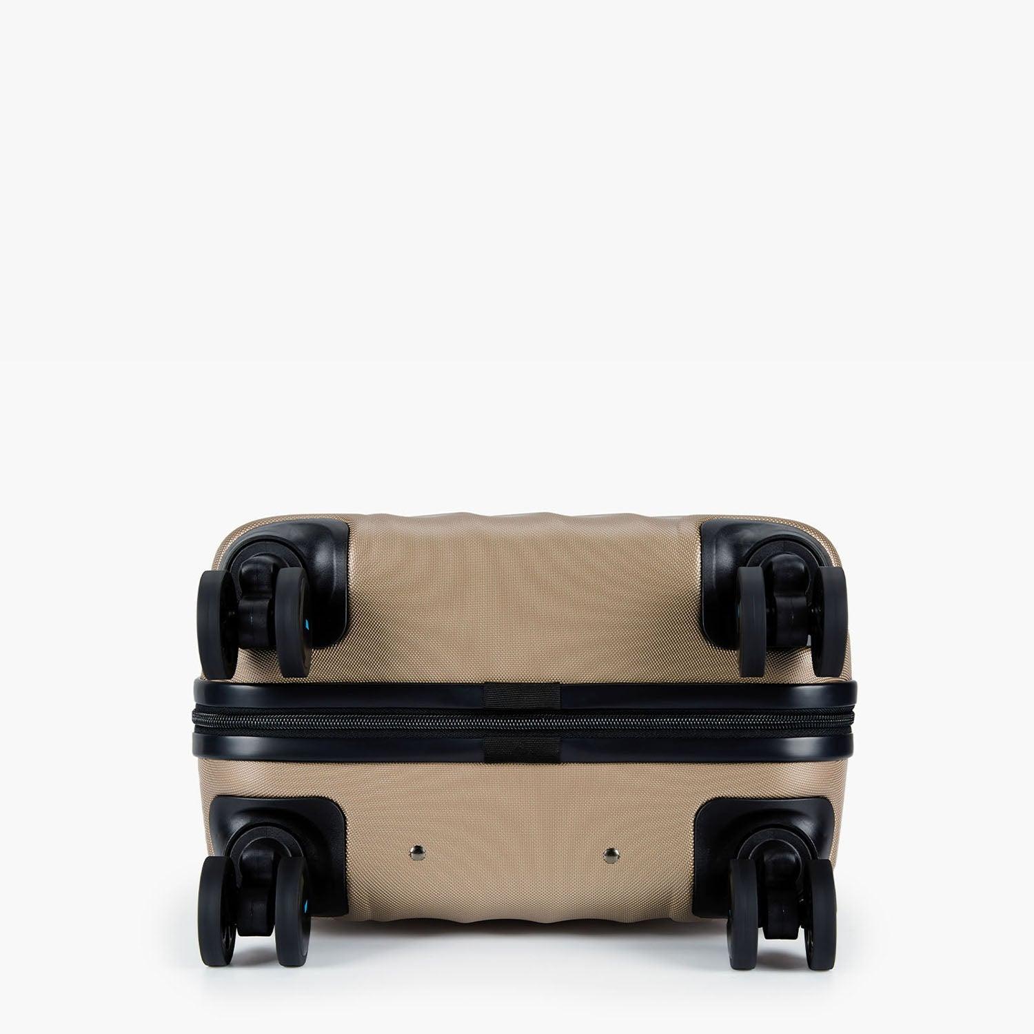 Globetrotter 20" Hardside Rolling Carry-on Stylish Suitcase