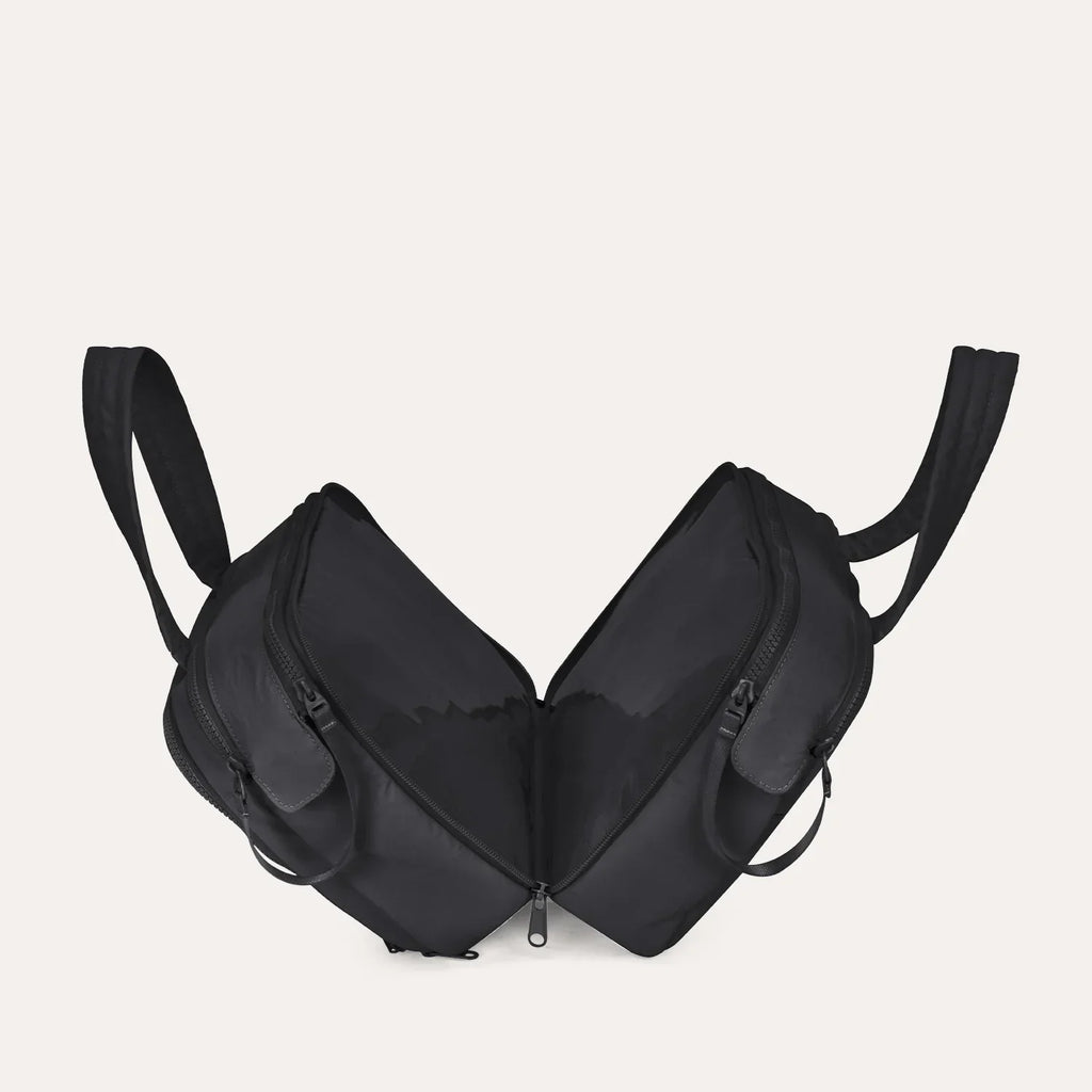 Crush Hanging Toiletry Bag