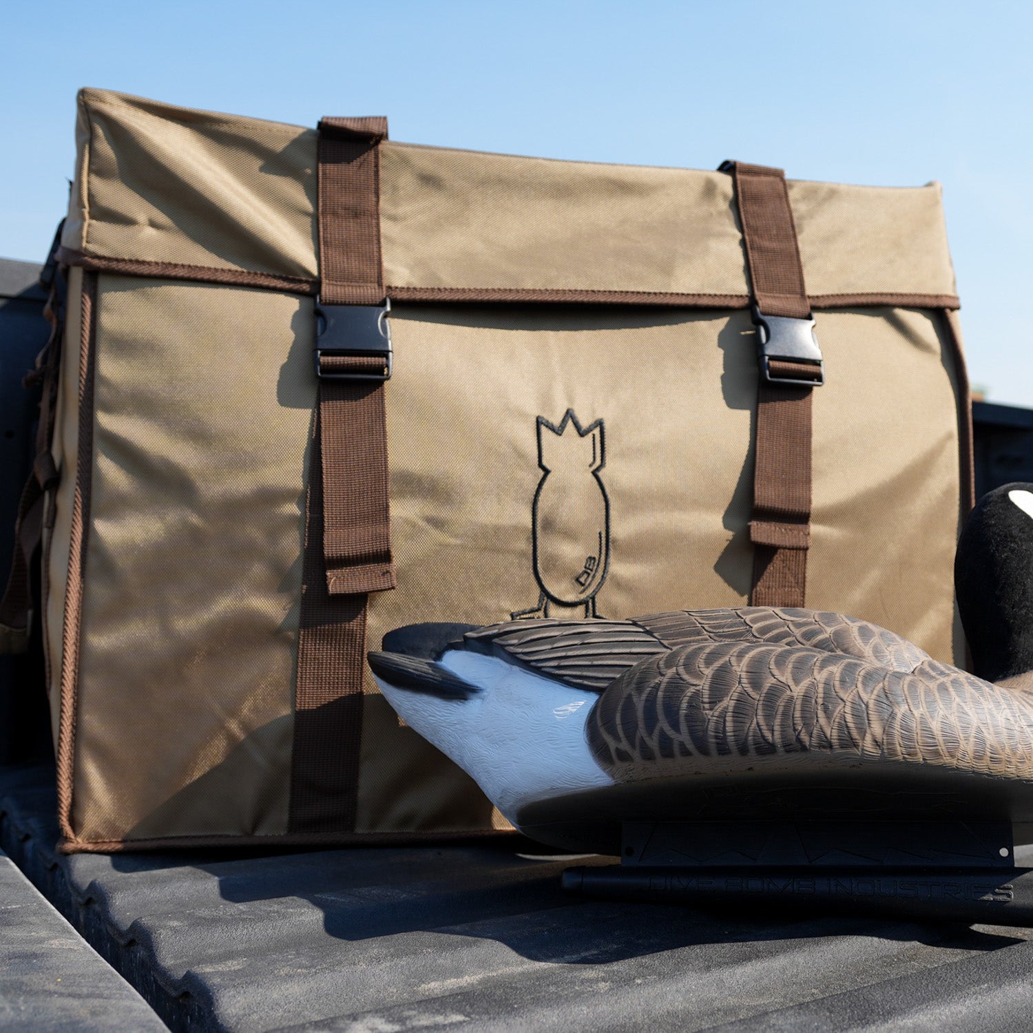Durable Slotted Goose Floater Decoy Bag - Protective Waterfowl Storage