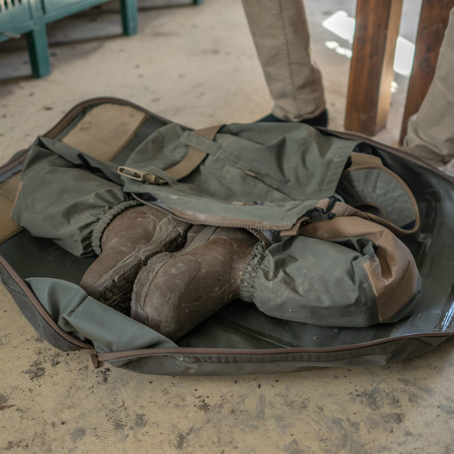 Durable Waterproof Wader Bag - Essential Storage for Hunting & Fishing Gear
