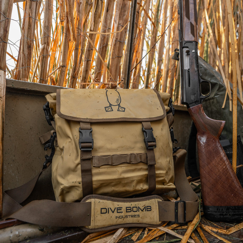 Durable & Organized Waterproof Hunting Blind Bag for Waterfowl & All-Weather Pursuits