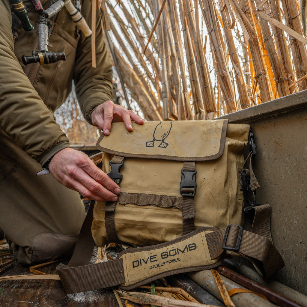 Durable & Organized Waterproof Hunting Blind Bag for Waterfowl & All-Weather Pursuits