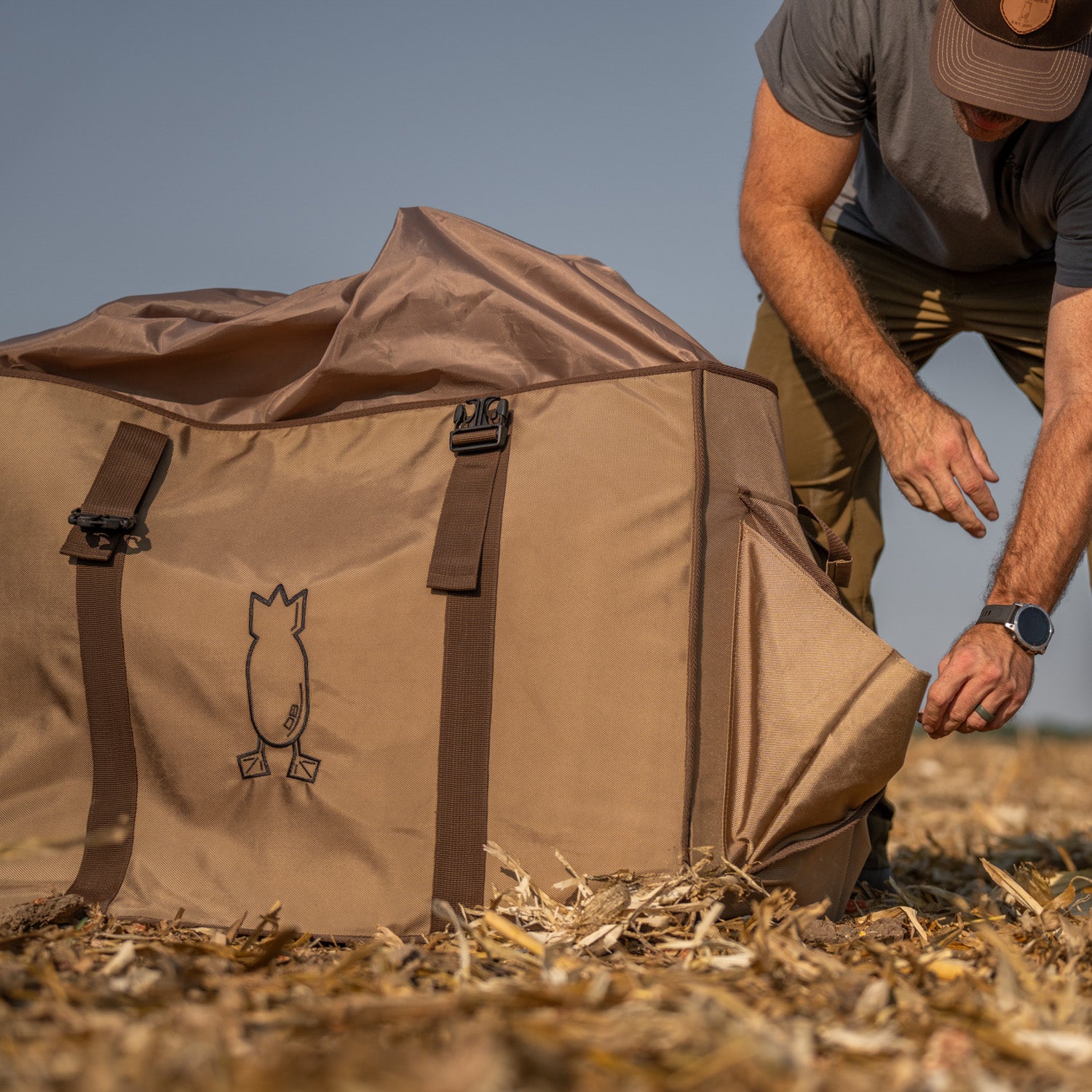 Dive Bomb Slotted Full Body Goose Decoy Bag - Organized & Durable Hunting Transport