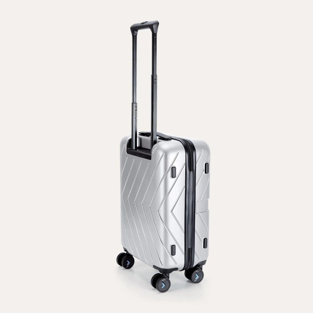 Daren 16-20 Inch Lightweight Hardside Carry-On Suitcase