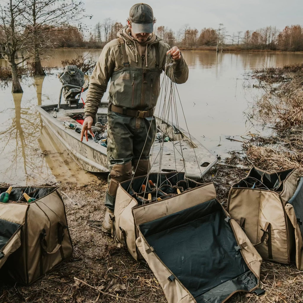 Durable Slotted F1 Duck Floater Bag for Waterfowl Hunting - Protective & Lightweight Decoy Storage