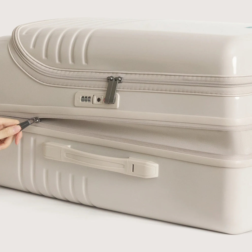 Getaway 24" Check-in: Side-Opening