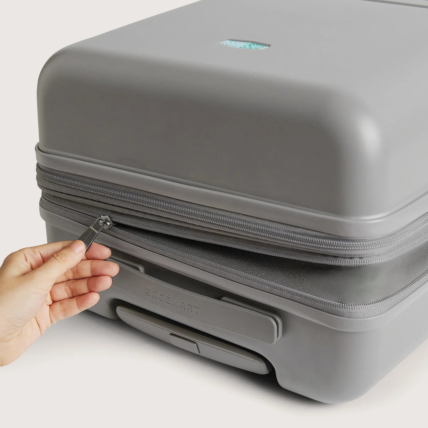 Getaway 26" Check-In