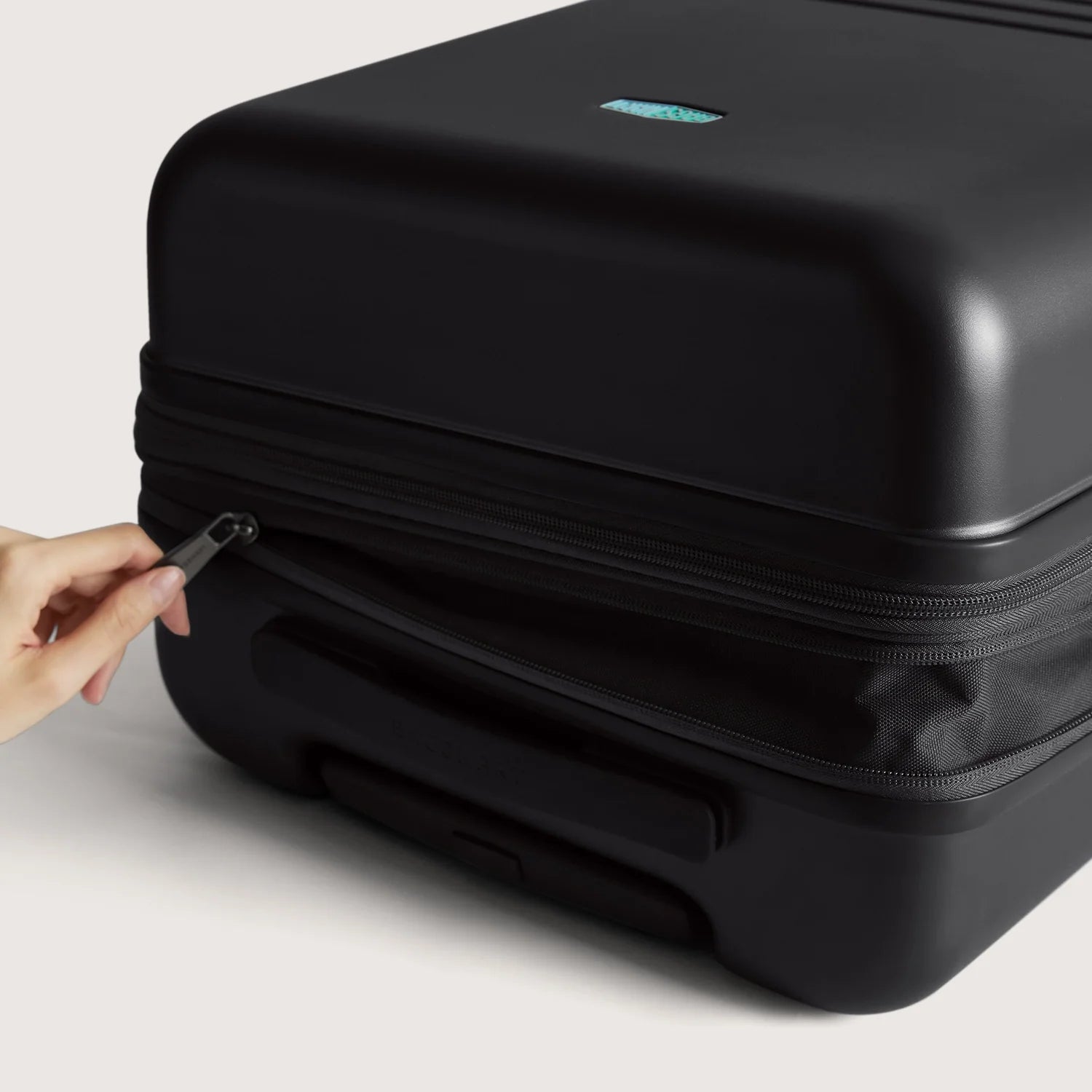 Getaway 26" Check-In