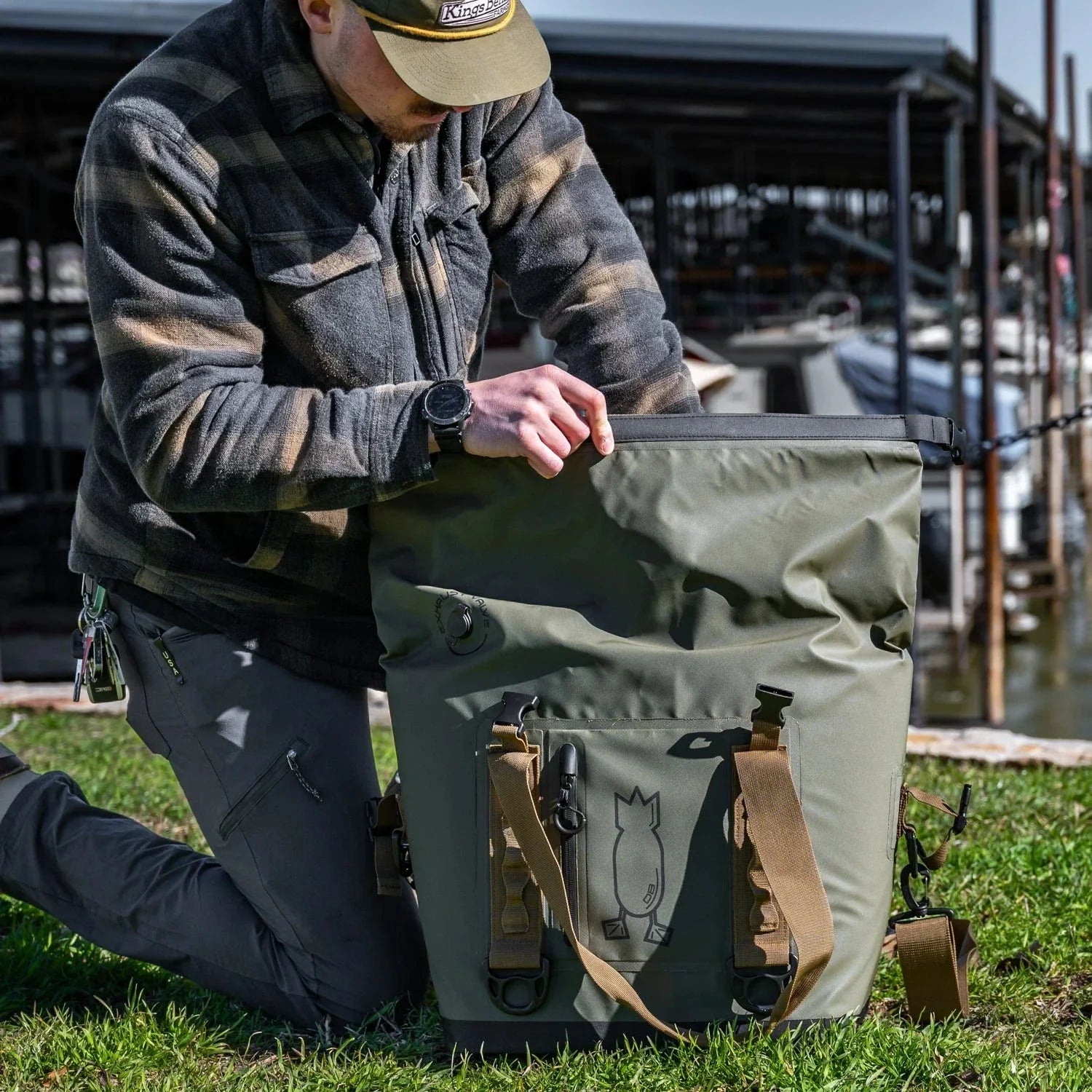 Durable & Insulated Waterproof Cooler Bag - Perfect for Outdoor Adventures