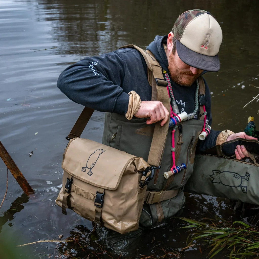 Durable & Organized Waterproof Hunting Blind Bag for Waterfowl & All-Weather Pursuits