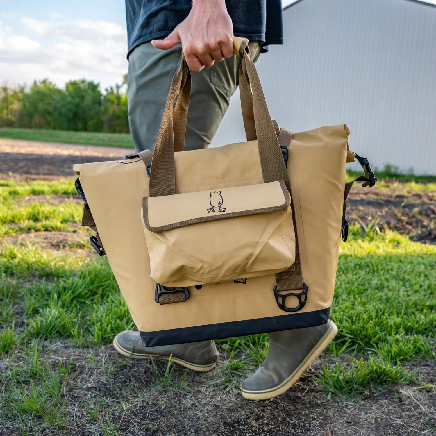 Durable & Insulated Waterproof Cooler Bag - Perfect for Outdoor Adventures