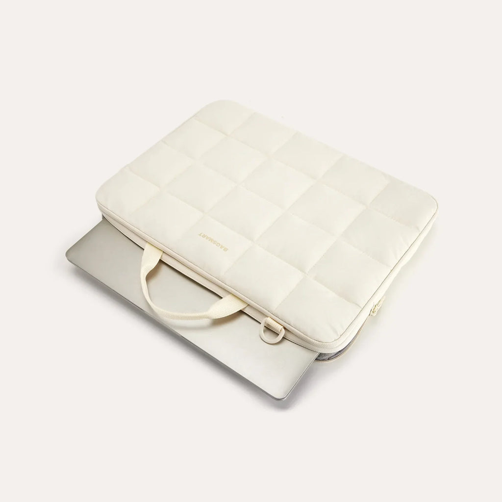 Bubble 15.6" Laptop Sleeve Pro