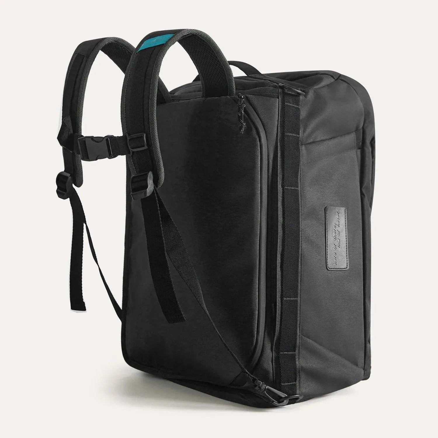 Paz 43L Duffle Backpack