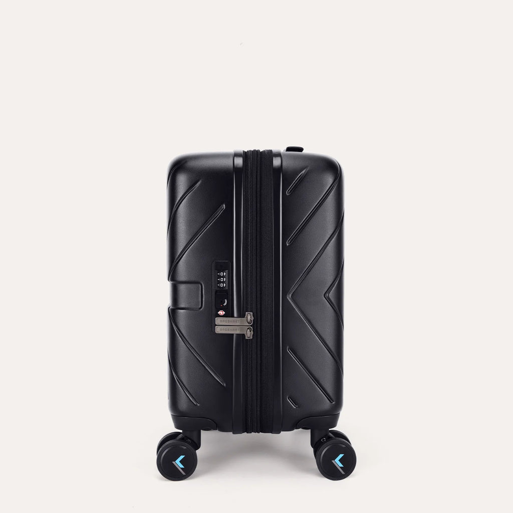 Daren 16-20 Inch Lightweight Hardside Carry-On Suitcase