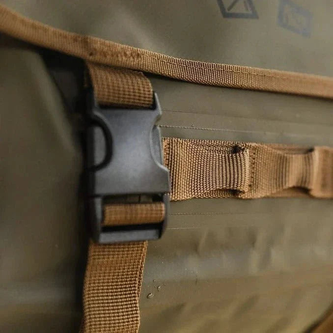 Durable & Organized Waterproof Hunting Blind Bag for Waterfowl & All-Weather Pursuits